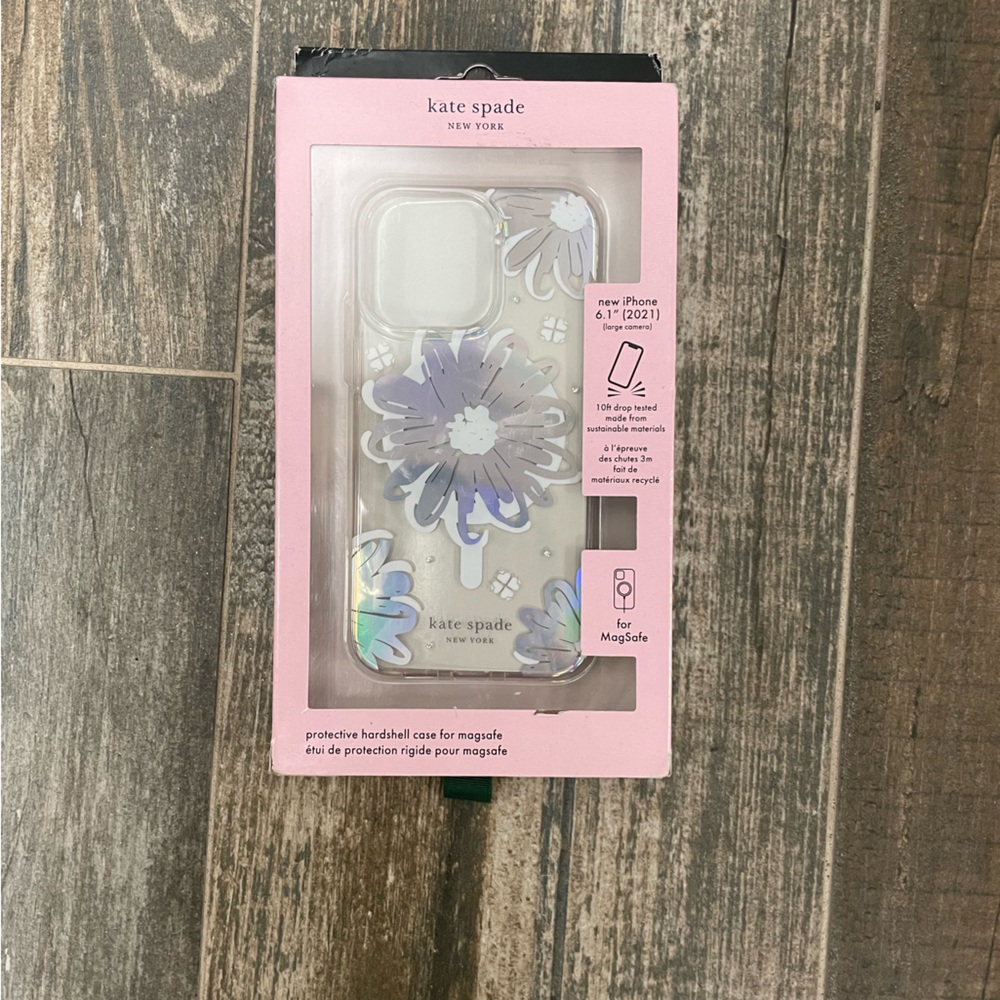 ✨2 for $30✨ NWT Kate Spade iPhone 13, 12, 11 case for 6.1” with large camera